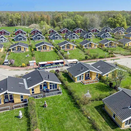 Dom wakacyjny Cozy In With Sauna Rechlin